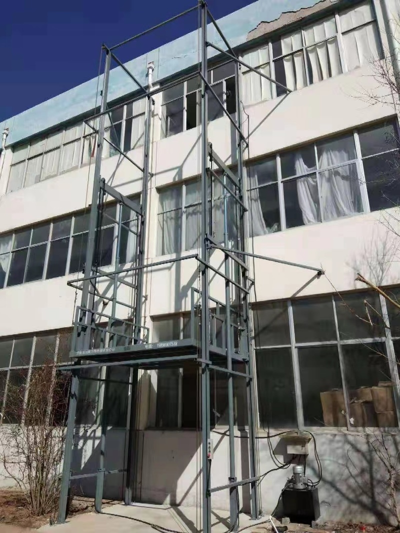 衡阳室外贴墙货梯